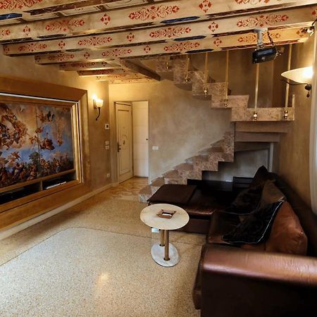 Opera Luxury Apartment Verona Bagian luar foto