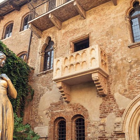 Opera Luxury Apartment Verona Bagian luar foto