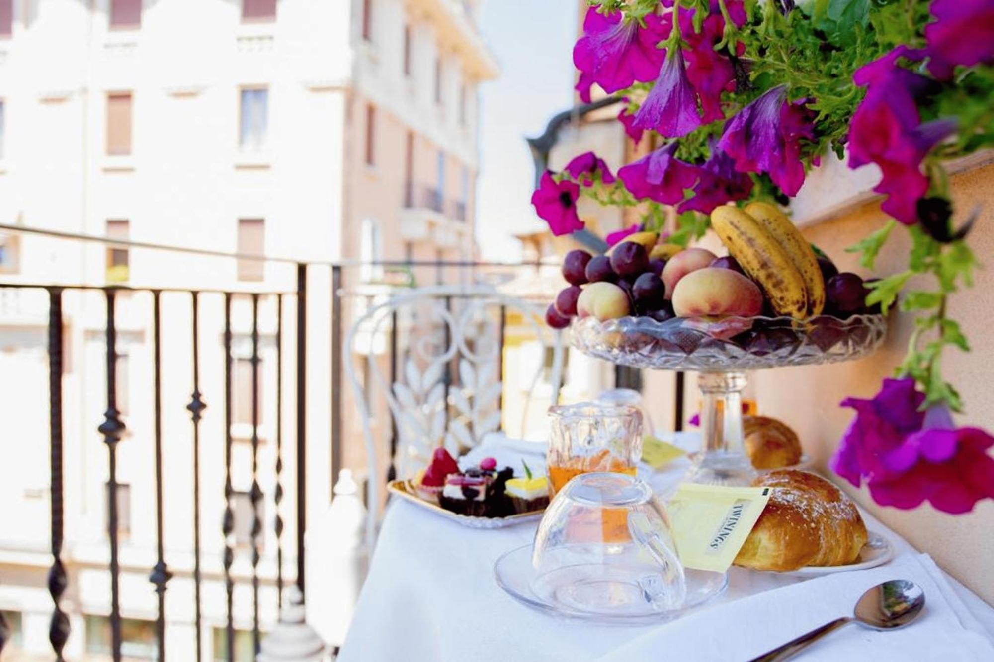 Opera Luxury Apartment Verona Bagian luar foto