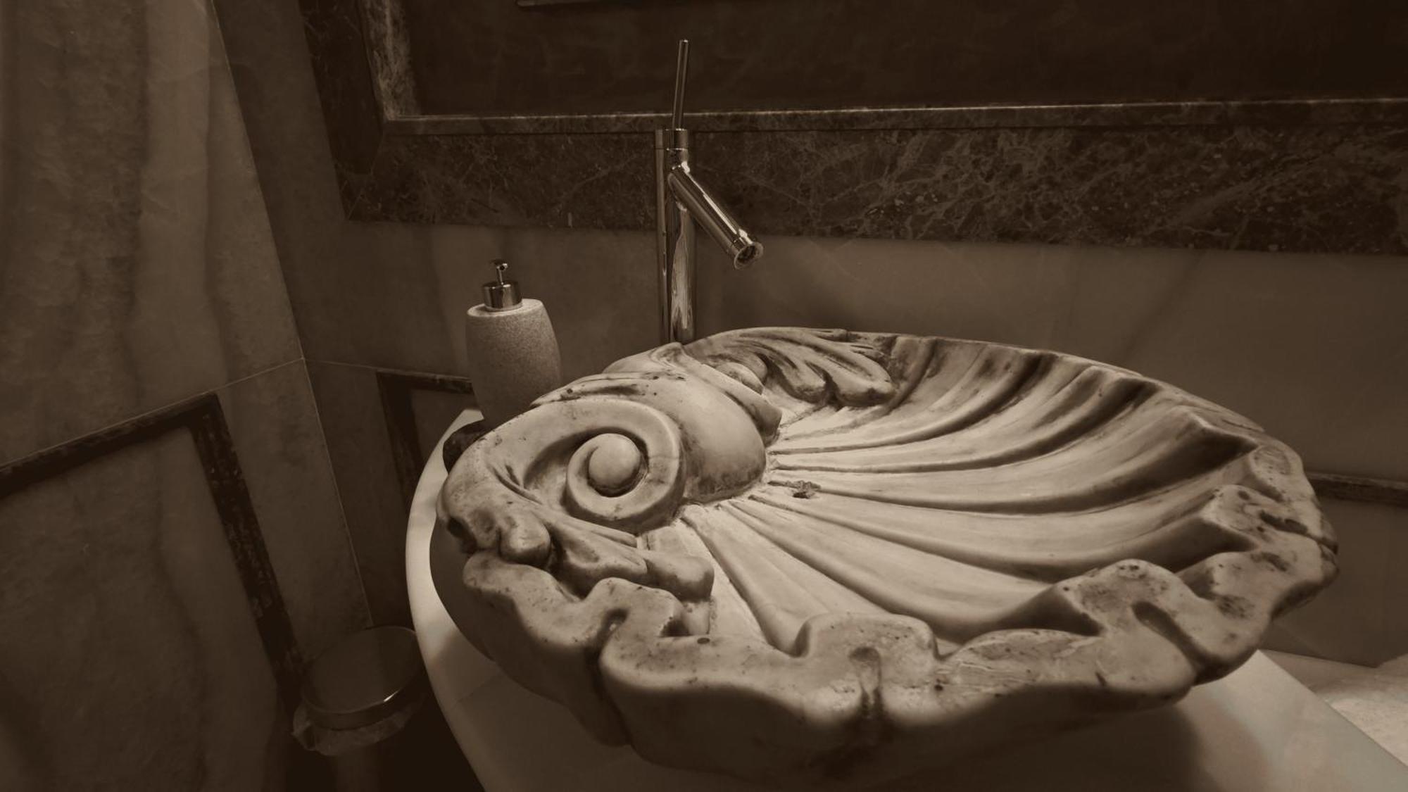 Opera Luxury Apartment Verona Bagian luar foto